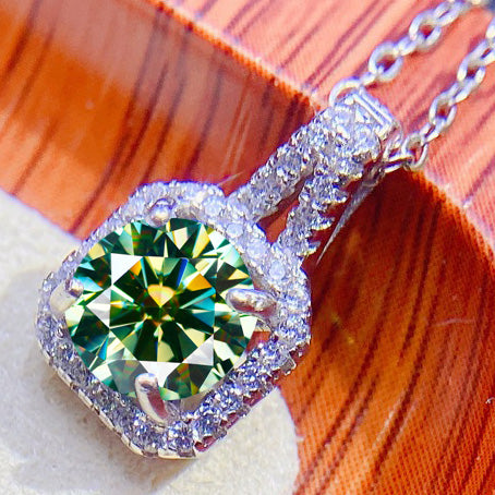 JLUXS (GRA CERTIFICATE REPORT) 1.00 CT GREEN DIAMOND MOISSANITE & CREATED WHITE TOPAZ 925 STERLING SILVER NECKLACE