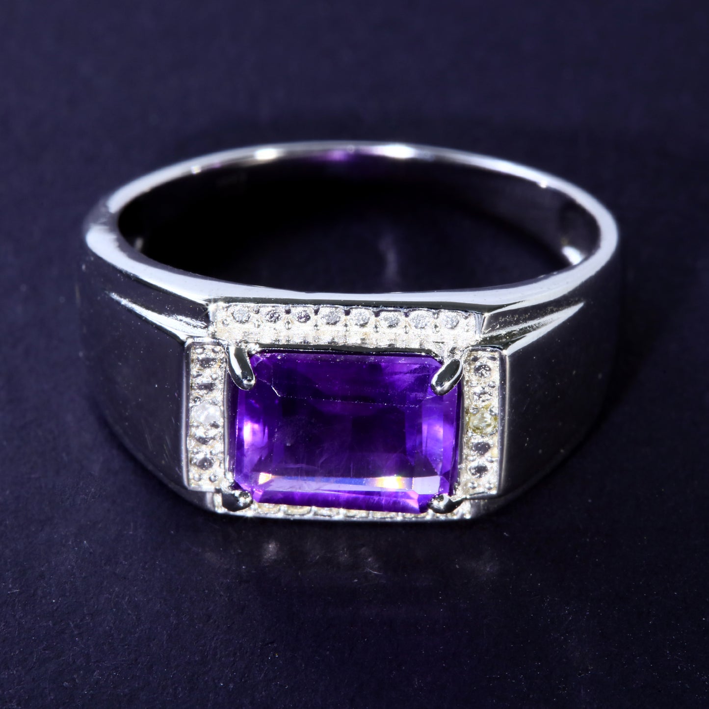 JLUXS Ladies White Gold Rhodium Over Sterling Silver Diamond & 1.50 Cts Amethyst Ring