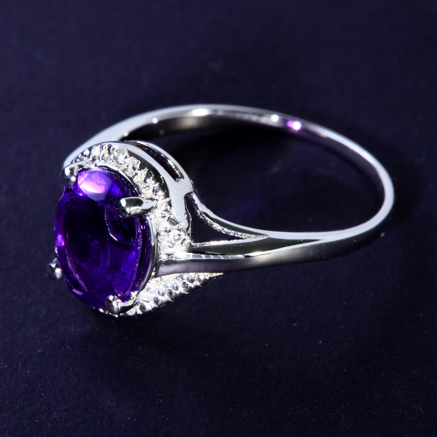 JLUXS Ladies White Gold Rhodium Over Sterling Silver Diamond & 1.50 Cts Amethyst Ring