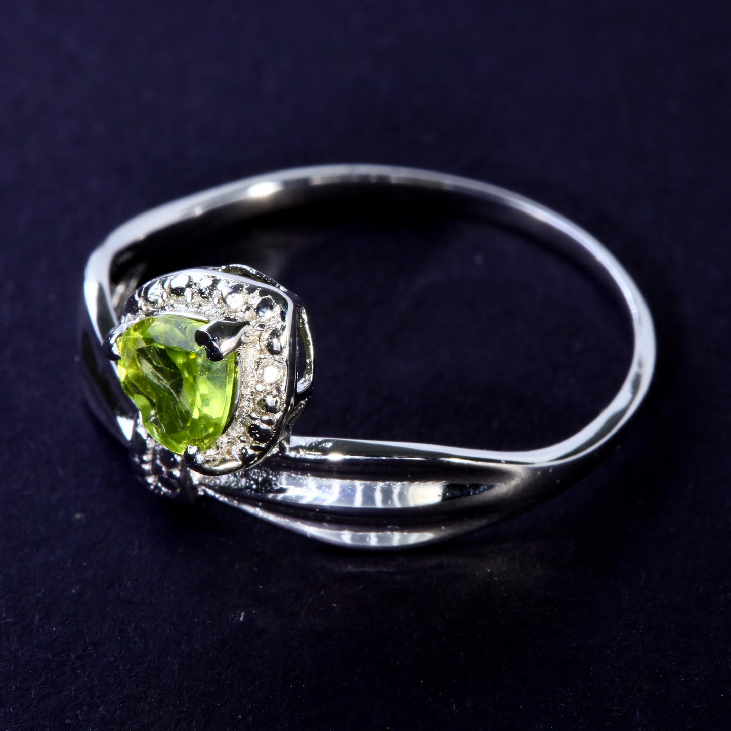 JLUXS Ladies White Gold Rhodium Over Sterling Silver Diamond & 1/2 Cts Peridot Ring