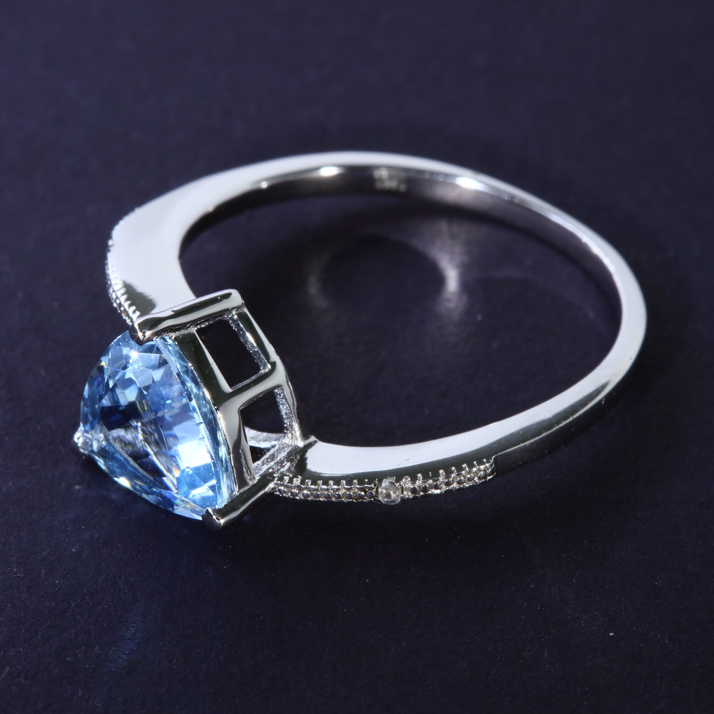 JLUXS Ladies White Gold Rhodium Over Sterling Silver Diamond & 1.50 Cts Genuine Blue Topaz Ring