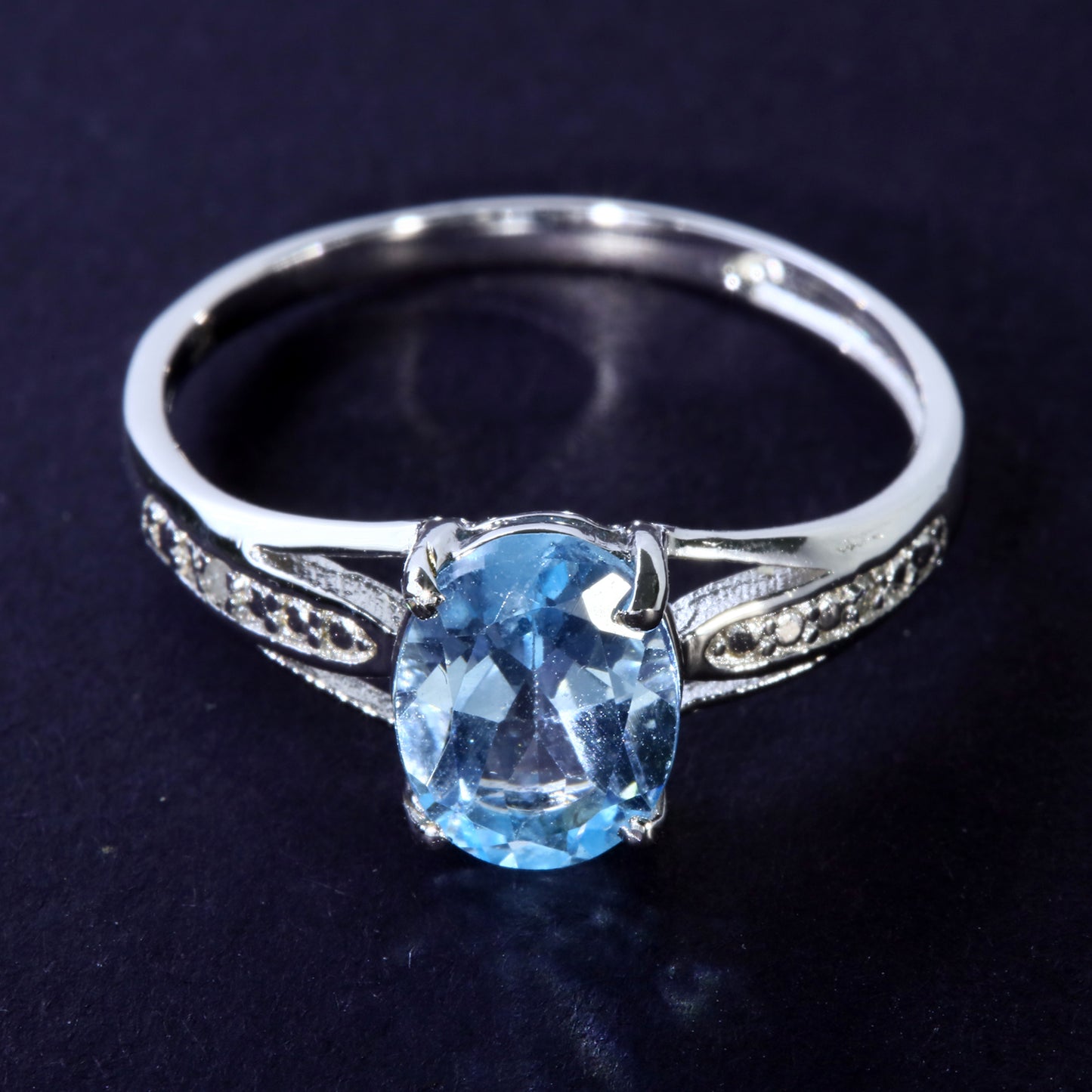 JLUXS Ladies White Gold Rhodium Over Sterling Silver Diamond & 1.50 Cts Blue Topaz Ring